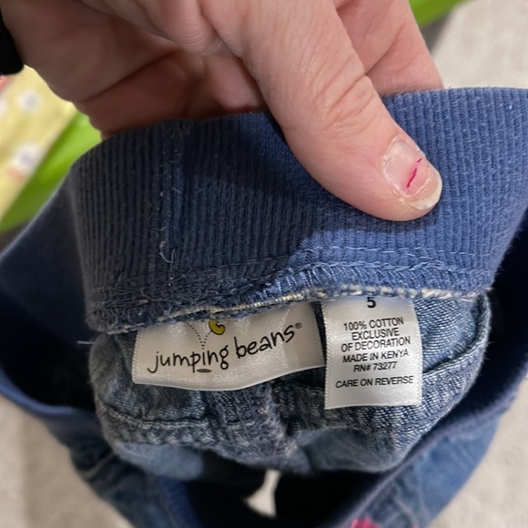 GIRLS SIZE 5. Bundle 3 pairs of shorts 1 short sleeve top - Picture 7 of 9